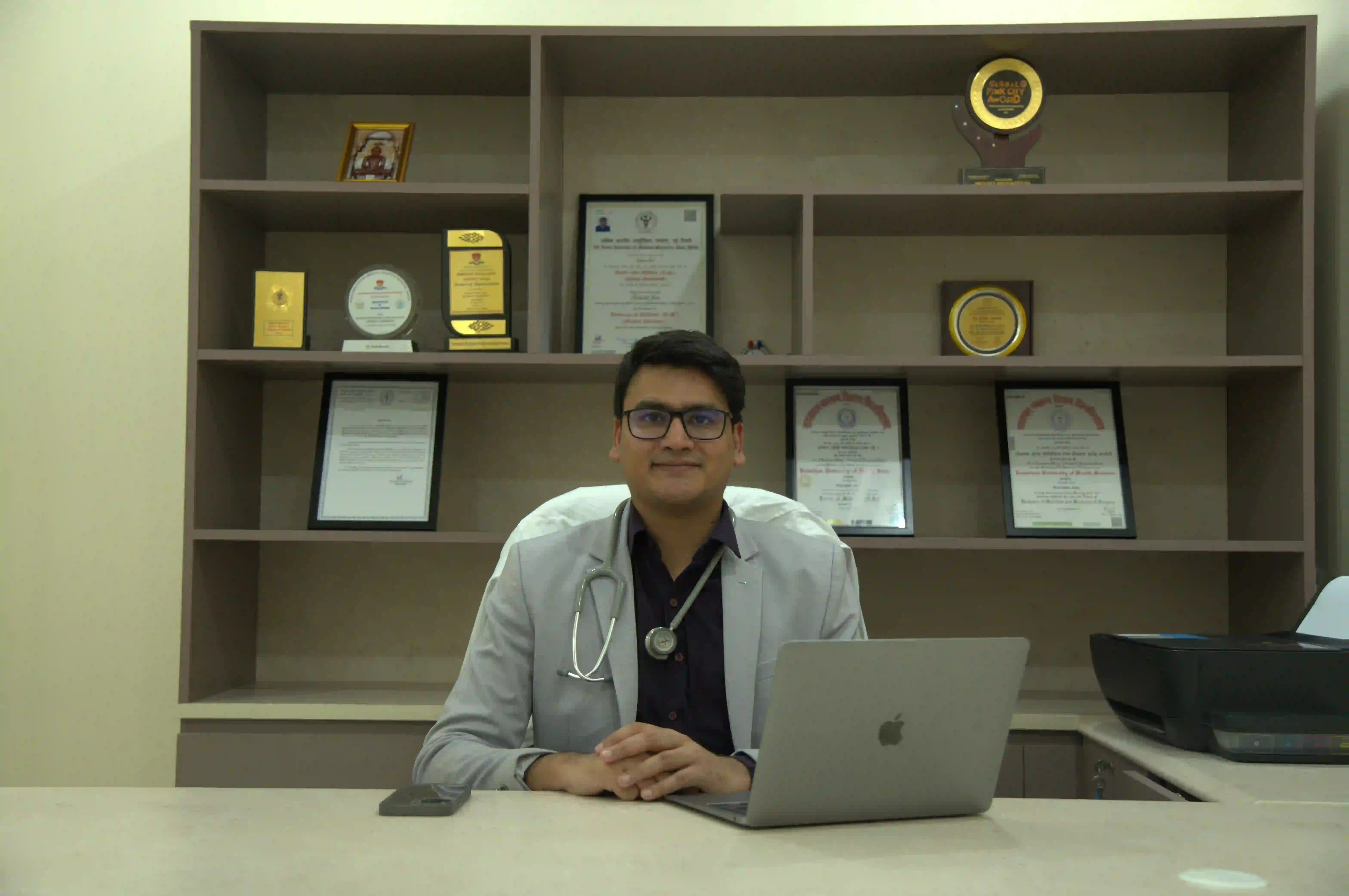 Dr Rishabh Jain consultation suite Jaipur